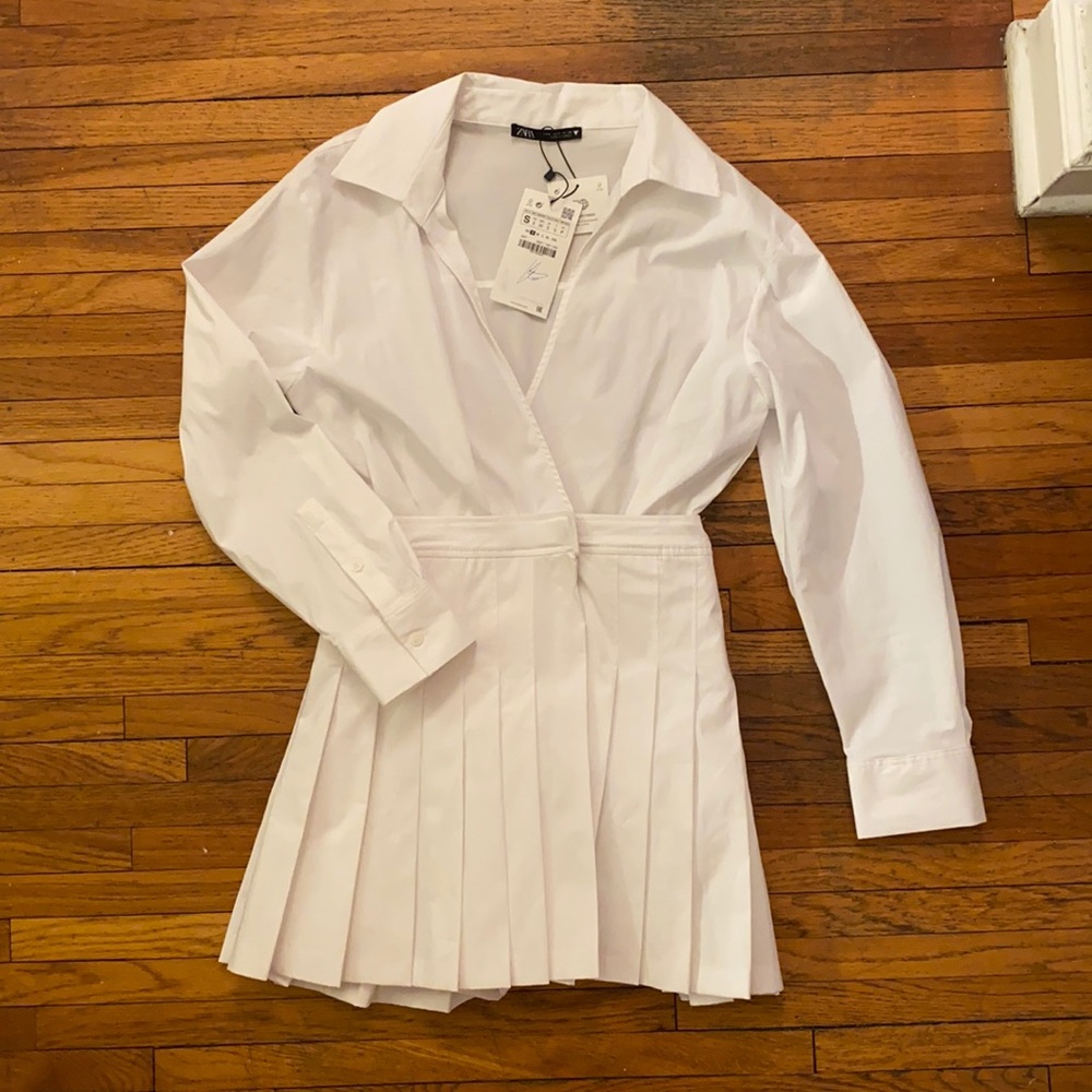 NWT Zara white pleated dress